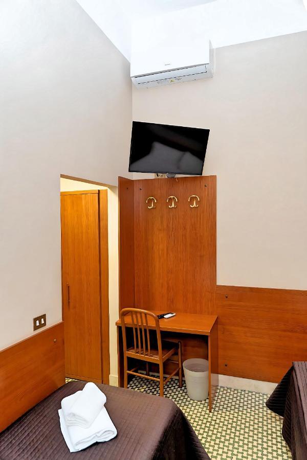Hotel Cervia Rome Exterior photo